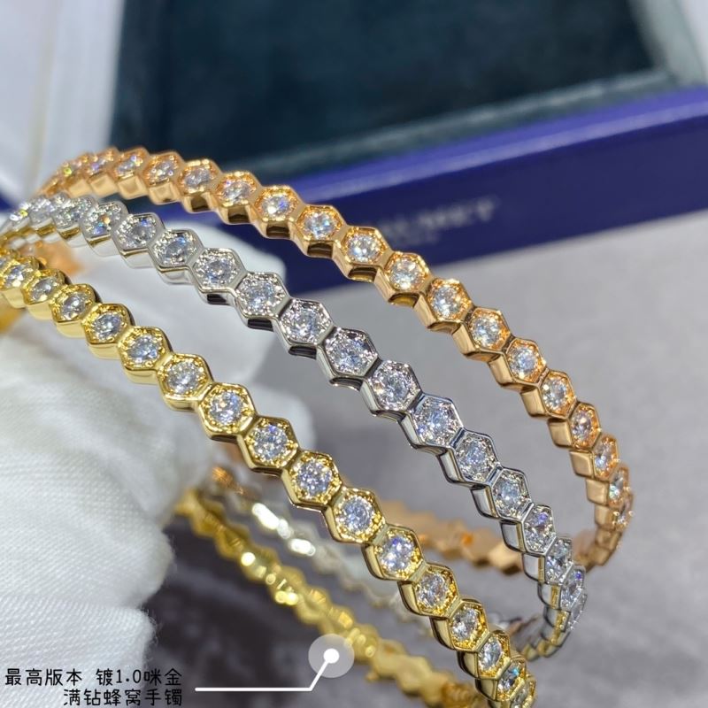 CHAUMET